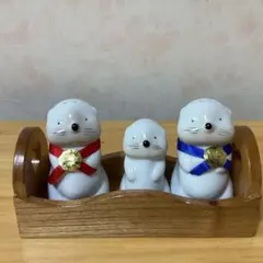 親子らっこ　ラッコ　マスコット　塩・コショウ・爪楊枝入れ　卓上調味料入れ