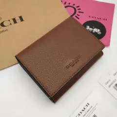 新作モデル　COACH　折り財布　メンズ　新品　人気の小銭入れ付き