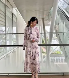 グレースコンチネンタル　レトロブーケワンピース ボウタイ　花柄