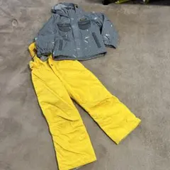 キッズ　スノーウェア