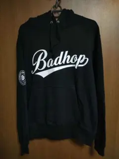 badhopクラシックロゴパーカーXL東京ドーム限定 badhopクラシックロゴパーカーXL東京ドーム限定 - メルカリ