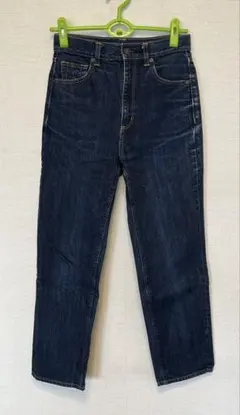 GU ダークブルーデニム　テーパード