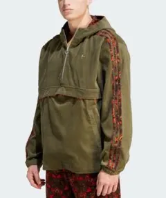 adidas フード付きオリーブグリーンジャケット M