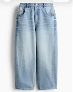 H&M バレルハイウエストアンクルデニムのサムネイル