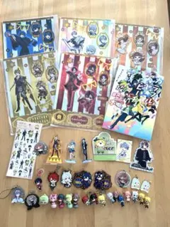 カラフルピーチ アクリルスタンド 攻略本　ガチャ　マグネット　シール　ファミマのサムネイル