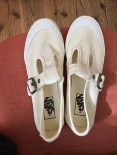 LA買付Vans ホワイト スリッポン23.5cm