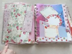 おすそ分けファイル　A5バインダー　バラメモ　いちご柄　シール帳代用