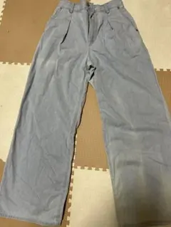 GU ライトブルー ワイドパンツ
