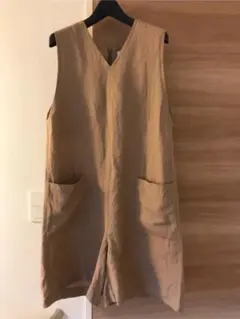 ADAM ET ROPÉ V ネックリネンロンパース