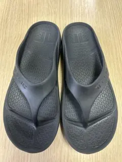 TELIC テリックサンダル　黒　Mサイズ　24〜24.5㎝のサムネイル