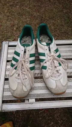 adidas ホワイト グリーン スニーカー