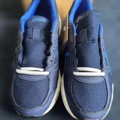 スポーツシューズ スニーカー