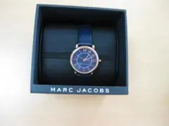 Item thumbnail for item 946510d2-426b-46c8-8a21-6439491d4ee0