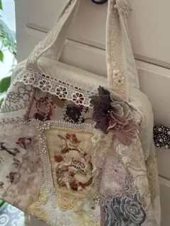 【新品未使用】パッチワーク刺繍トートバッグ！