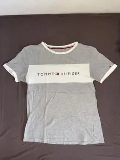 TOMMY HILFIGER グレー Tシャツ 半袖