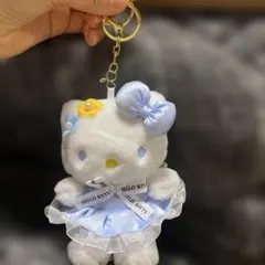 ハローキティ　キーホルダー　キティ　マスコット　ぬいぐるみ　サンリオ　水色　花