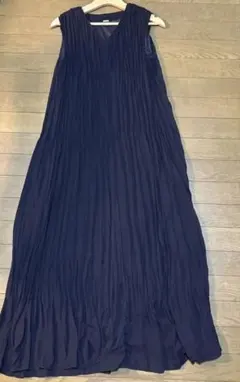 Mila Owen プリーツ ノースリーブ ロングワンピース　ブラウン