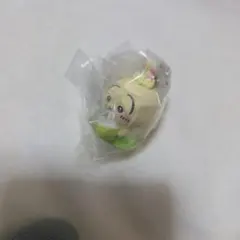 映画ちいかわ ガチャ うさぎ たべものいっぱいマスコット キーホルダー