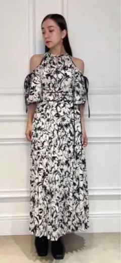 SNIDEL 2wayボリュームスリーブプリントワンピース