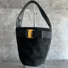 ⭐️Ferragamo⭐️フェラガモ ヴァラリボン スエード バケツ型