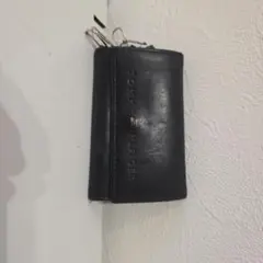 TOMMY HILFIGER ブラックキーケース