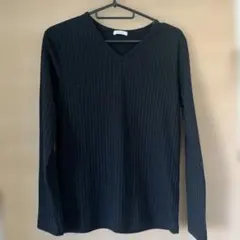 CINEMA CLUB ブラック Vネック 長袖