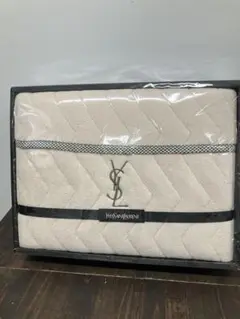 新品未使用　Yves Saint Laurent ベッドパッド ベージュ