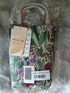 ボタニカル 植物柄スマホショルダーストラップ　ショルダーバッグ　刺繍