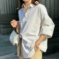 美品 Emma Taylor パール釦オーバーサイズシャツ ストライプ ベージュのサムネイル