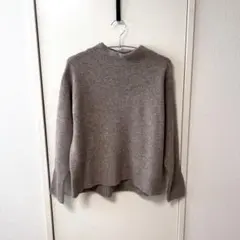 UNIQLO ベージュのハイネックニットウール混紡 長袖セーター ベージュ