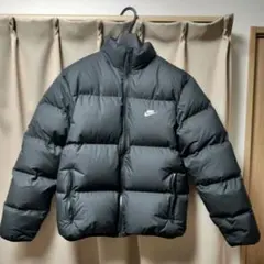 Nike ブラック ダウンジャケット　スタイル: IB2976-010