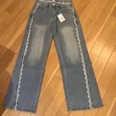 【新品】AVYLレース装飾 デニムパンツ ライトブルー Sのサムネイル