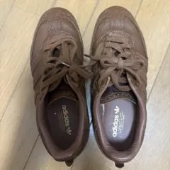 adidas スニーカー B35228 ブラウン 26.5cm - メルカリ