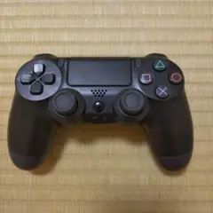 美品★ps4 ワイヤレスコントローラー★黒★通電、充電確認済み！