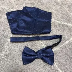 蝶ネクタイ　チーフ　青ドット