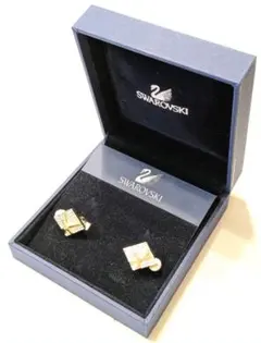 スワロフスキー SWAROVSKI イヤリング ゴールドのサムネイル