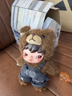 Hirono クマの帽子の人形 デニムオーバーオール