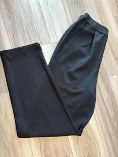 オルマイ　アムンゼン　テーパードパンツ　XSサイズ