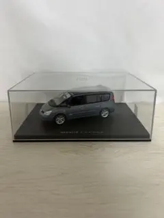 1/43 ユニバーサルホビー ルノー エスパス ミニカーのサムネイル