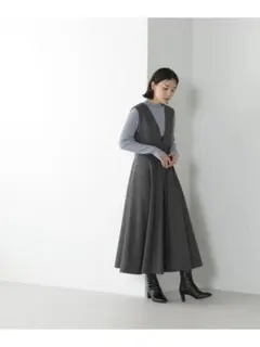 め*め様 グレー Vネック フレアドレス