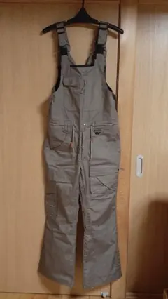 Item thumbnail for item 02a0e323-ccaf-4d79-83f8-a225a6624899