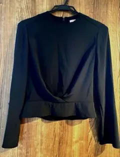 【美品】carven ブラウス　デザインスリーブ　袖かわいいのサムネイル