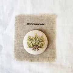 くるみボタン 刺繍 ブローチ ヘアゴム マグネット 北欧 ミモザ