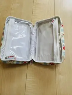 Cath Kidston トラベルポーチ　花柄 ブルー系