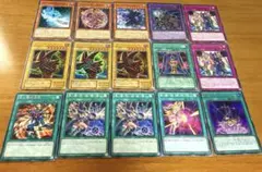 ブラック・マジシャン　関連パーツ 遊戯王 - 遊戯王 ブラック・マジシャン 関連カード 64枚セットの通販