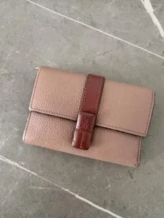 チ*ィ様 【最終値下げ】箱・袋付きLOEWE 二つ折り財布 グリーン - メルカリ