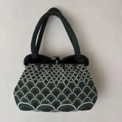 波模様ビーズハンドバッグ