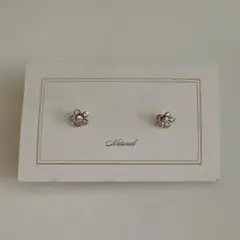 花デザイン シルバー ピアス