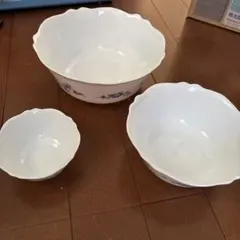青い花柄 陶器 ボウル 3個セット