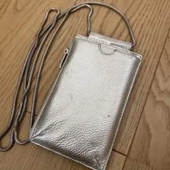大特価‼️ユナイテッドアローズ スマホショルダー シルバー - メルカリ